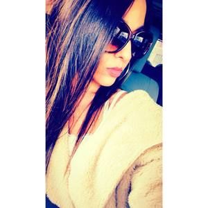 Meet your Posher, Magdalena